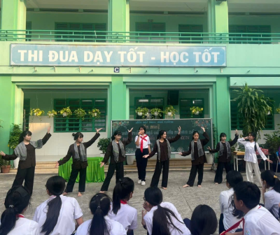 LIÊN ĐỘI THCS PHÚ CƯỜNG LUYỆN TẬP CHUẨN BỊ CHO NGÀY HỘI “THIẾU NHI VUI KHOẺ - TIẾN BƯỚC LÊN ĐOÀN” NĂM HỌC 2024- 2025